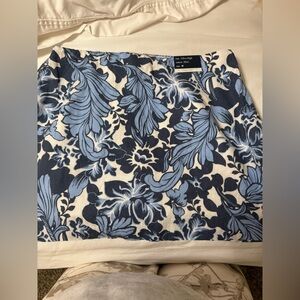 Abercrombie & Fitch Blue Floral Pencil Skort